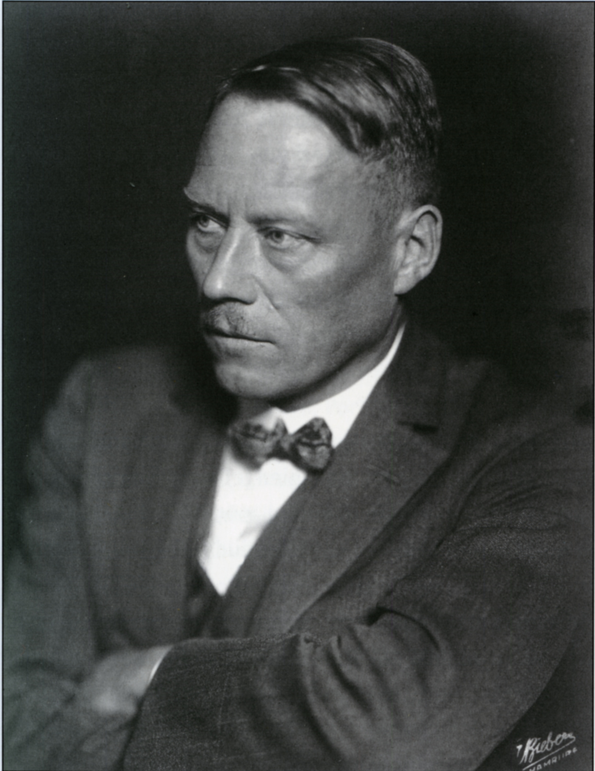 Porträt von Hermann Distel