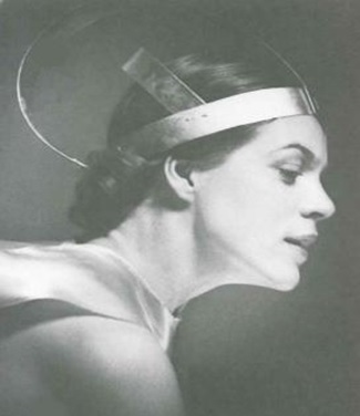 Porträt von Lola Rogge