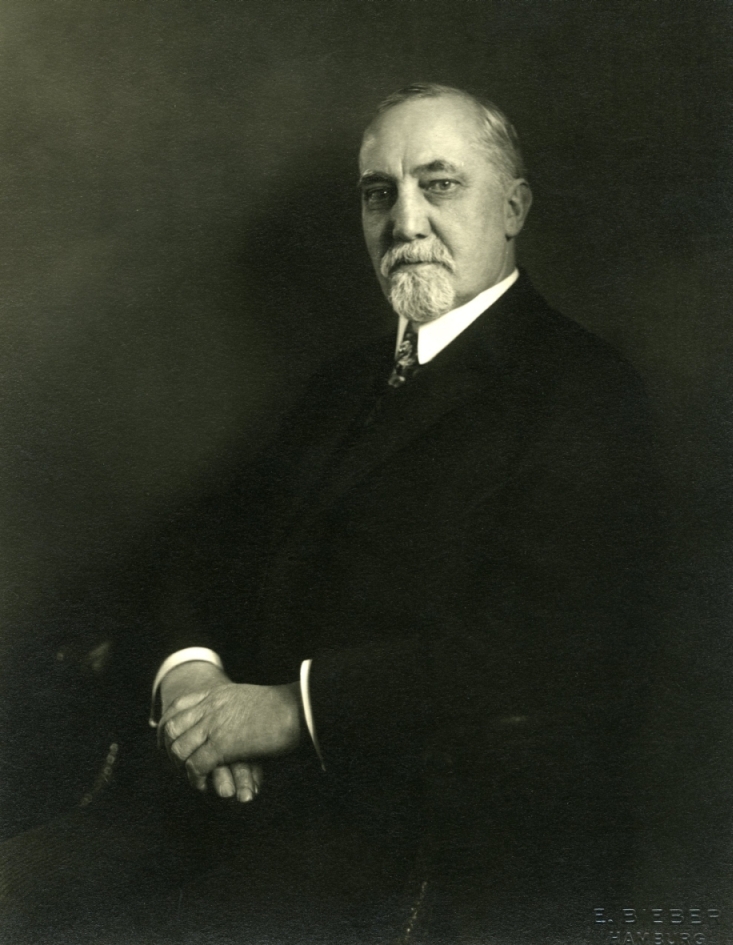 Porträt von Johannes Hirsch